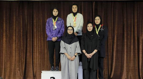 اهدای مدال بانوان