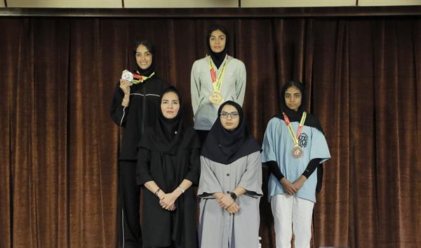 اهدای مدال بانوان